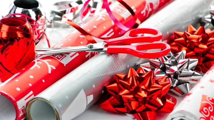 HOLIDAY WRAPPING PARTY